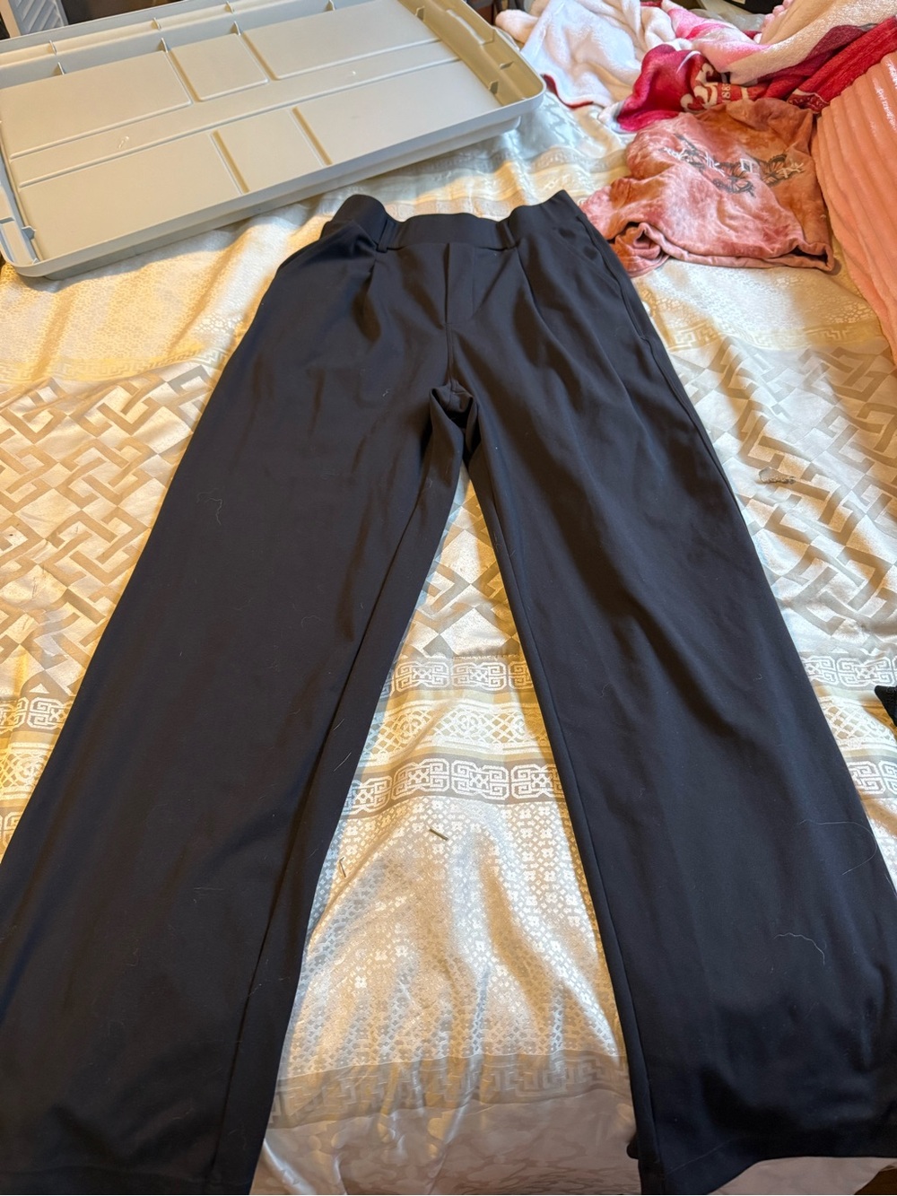 Black Women's Wide-Leg Pull-On Pants